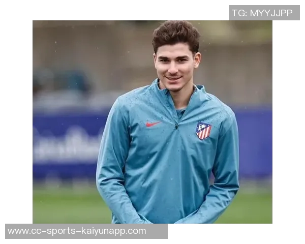 巴萨高层称阿尔瓦雷斯为顶级前锋并表示球队有意签约