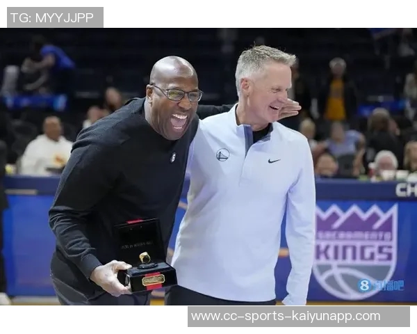 国王主帅警示球队领先20分并非安全保障松懈已成常态需警惕 国王主帅警示球队领先20分并非安全保障松懈已成常态需警惕