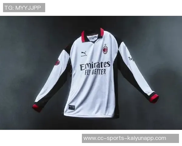 范博梅尔回忆米兰首秀15周年感慨为红黑球衣而自豪